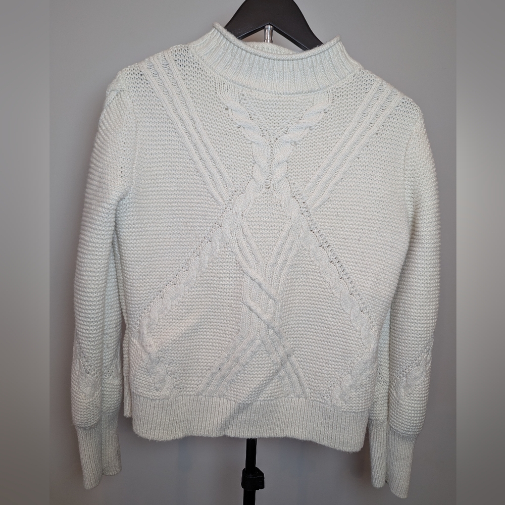 Banana Republic Women's Size XS Cable Knit Turtleneck Sweater - Cream